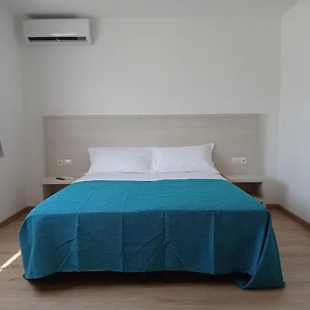 Tropical Aparthotel