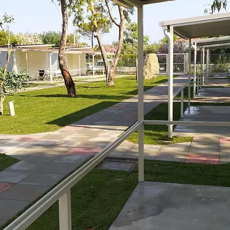 Ξενοδοχείο με διαμερίσματα Tropical Diamante