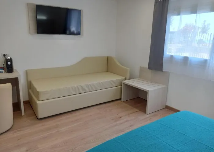 Tropical アパートホテル