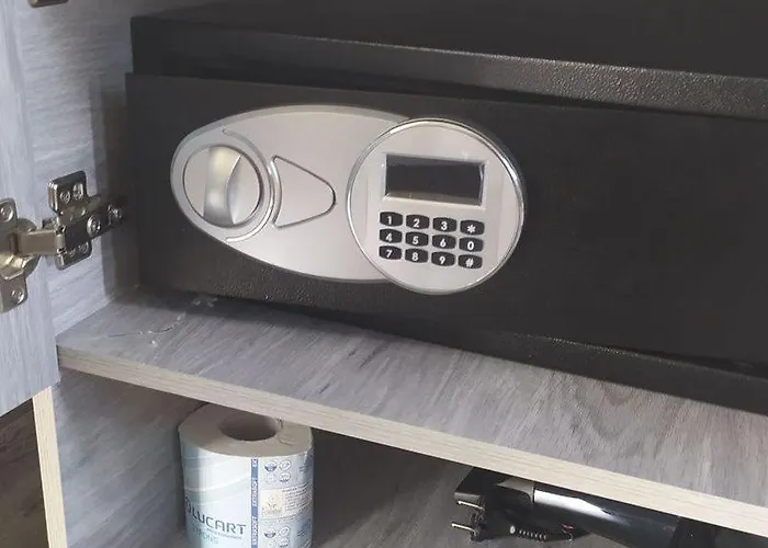 アパートホテル Tropical