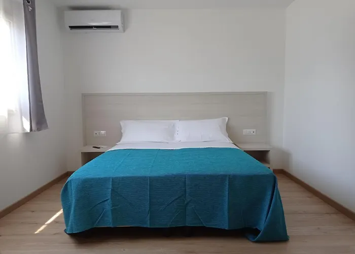 Tropical アパートホテル